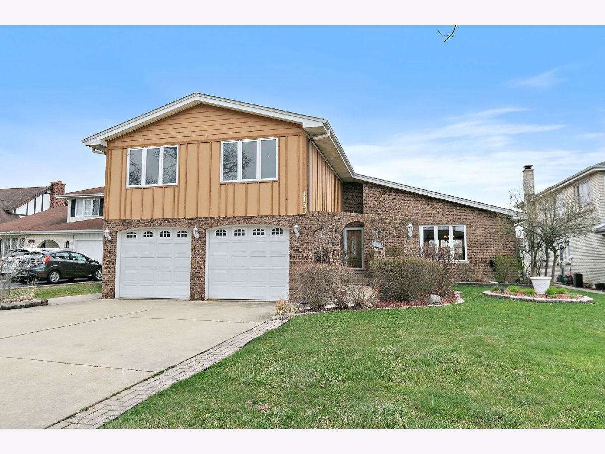  For Sale Addison Illinois, 1133 Thatcher Lane
