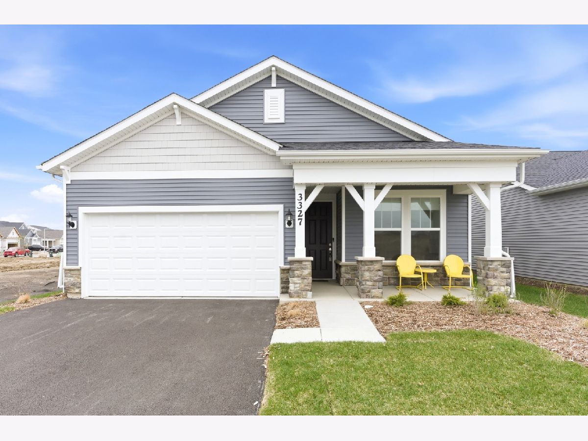 Homes For Sale Lincoln Prairie Aurora Illinois, 3327 Fulshear Circle