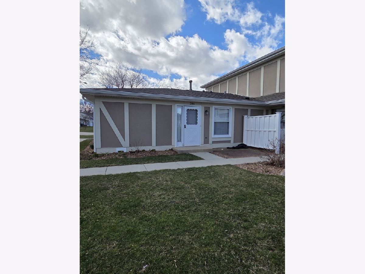  Rented Schaumburg Illinois, 286 Nantucket