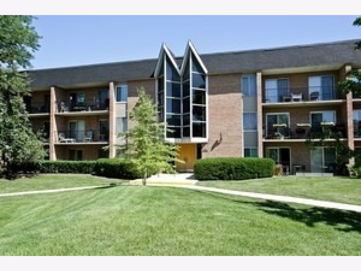 Condos & Townhomes For Sale Mill Crossing Naperville Illinois, 1056 Mill Street