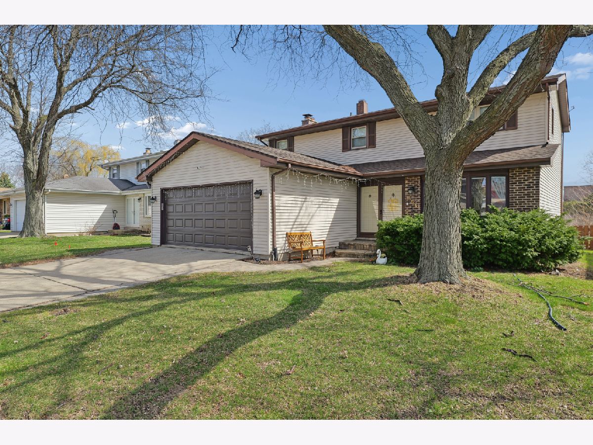  For Sale Carol Stream Illinois, 861 Boone Drive