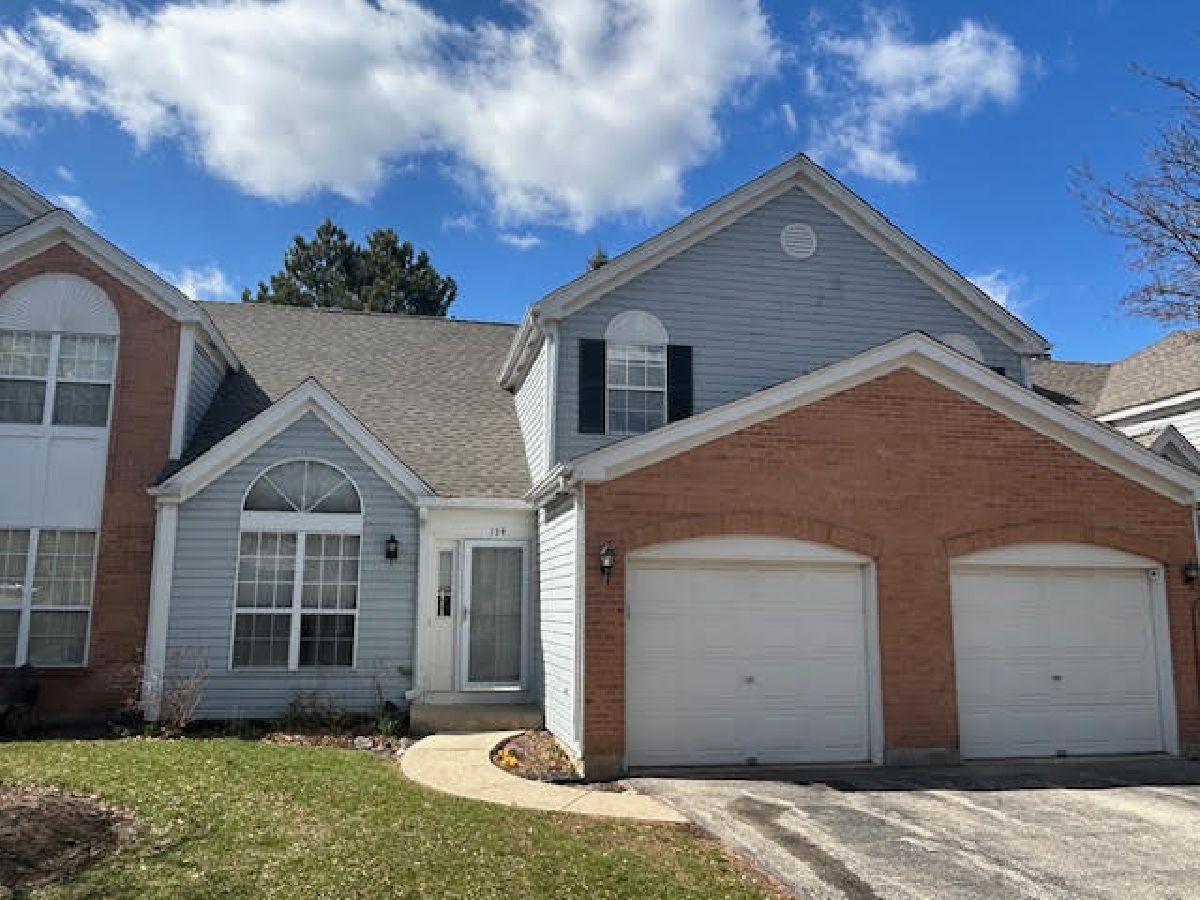  Rented Gurnee Illinois, 134 Heritage