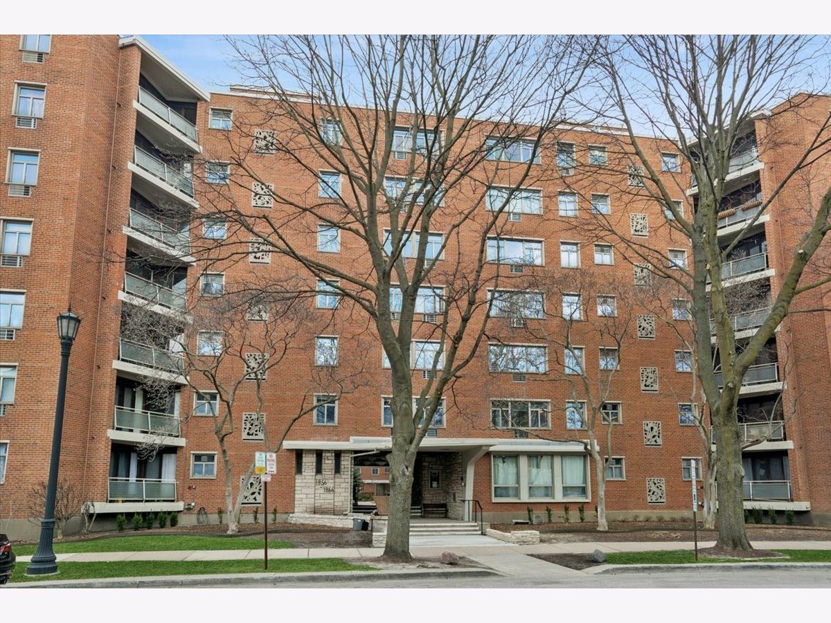 Condominiums For Sale Sherman Gardens Evanston Illinois, 1860 Sherman Avenue