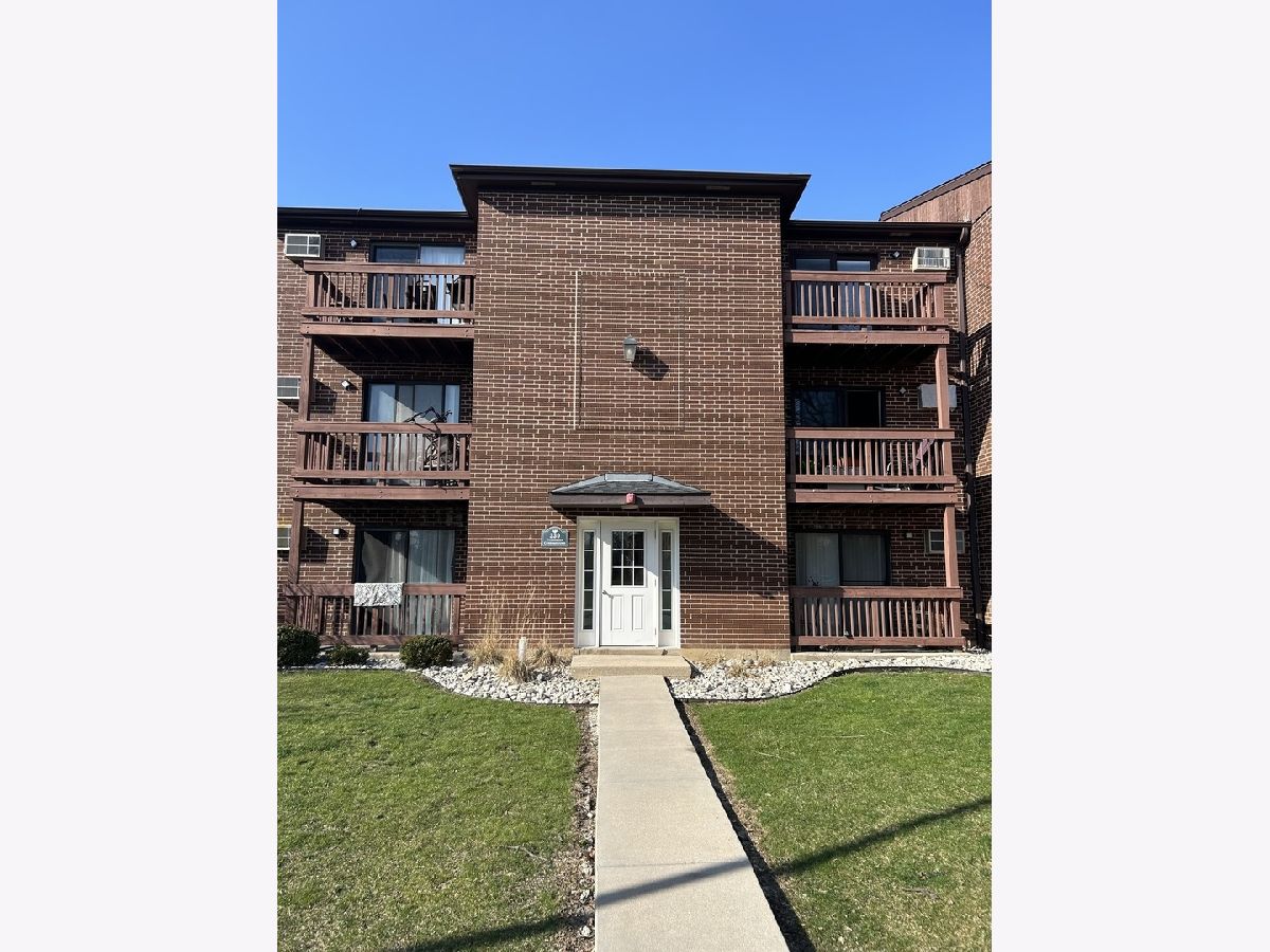  Rented Glendale Heights Illinois, 330 Shorewood