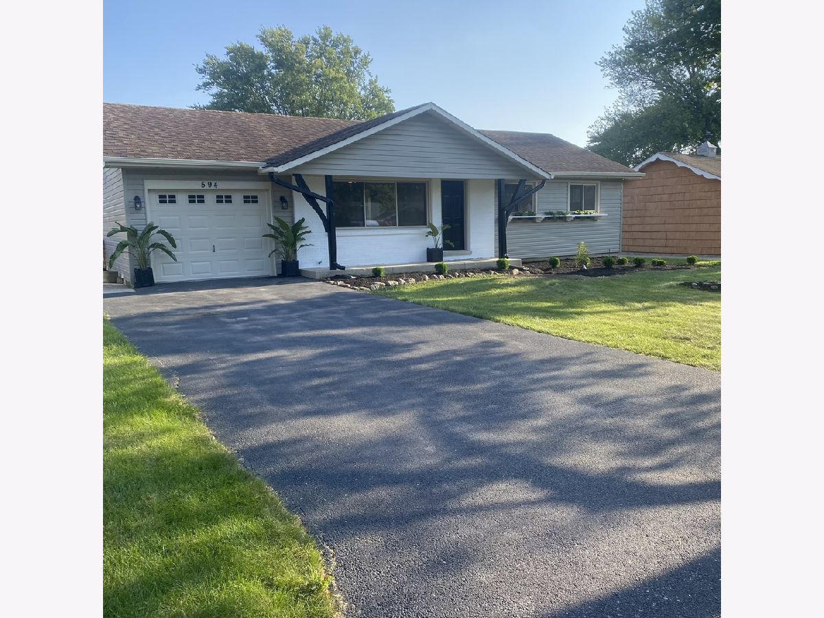  Rented Elmhurst Illinois, 594 Comstock