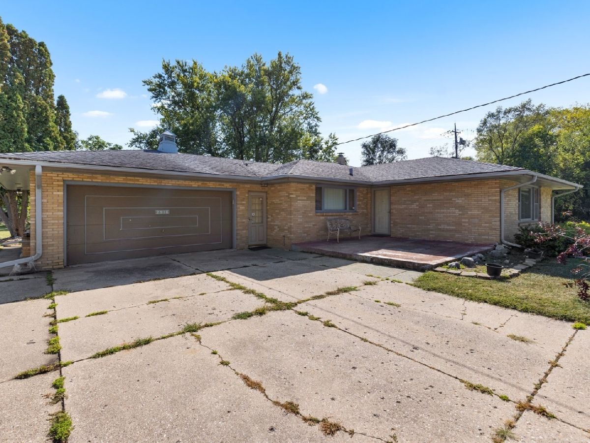  For Rent Rockford Illinois, 2916 School