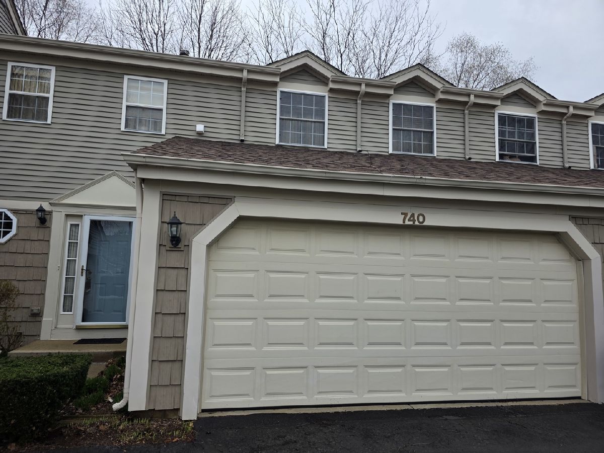  For Sale Marengo Illinois, 740 Village Circle