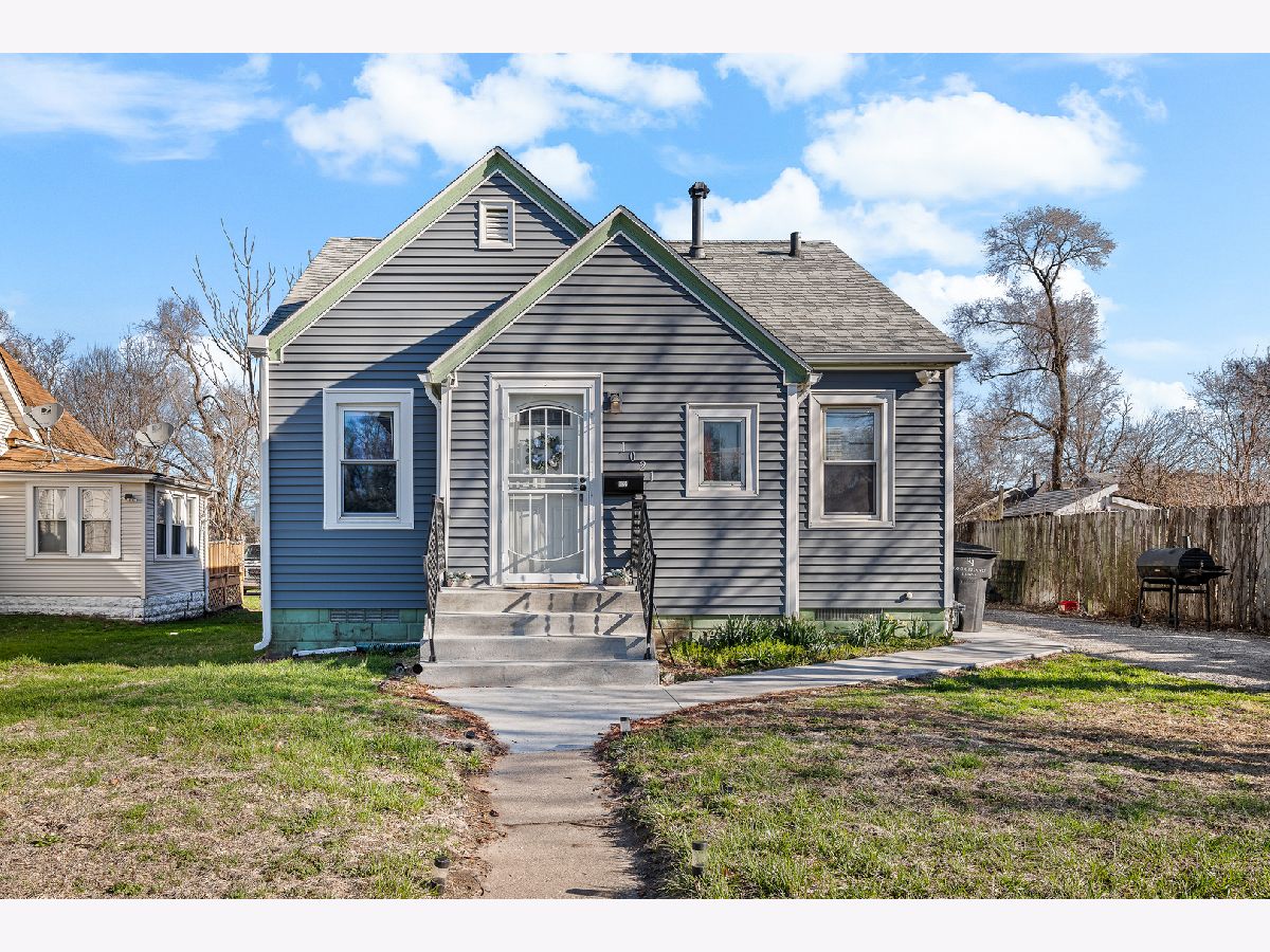 Homes For Sale Heidemans Rock Island Illinois, 1021 21st Avenue