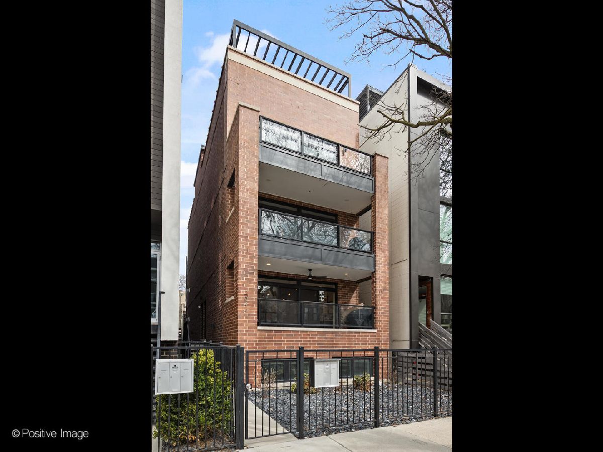  For Sale Chicago Illinois, 2044 Rice Street