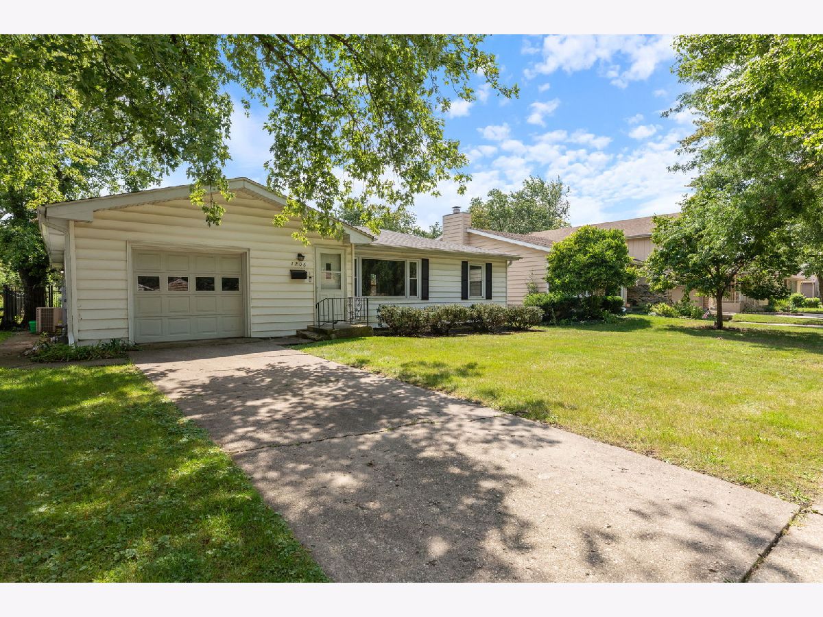  For Rent Joliet Illinois, 1206 Campbell