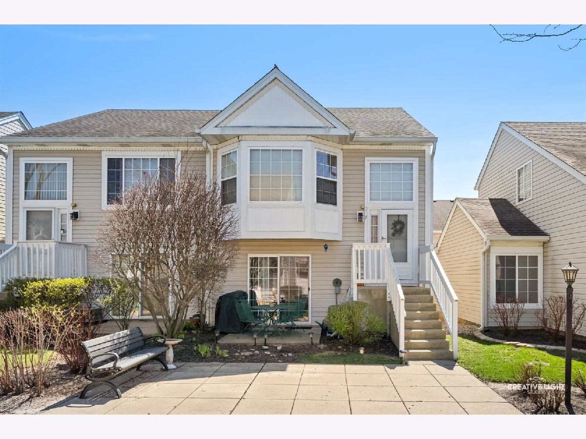 Townhomes & Condos For Sale Summerwind North Aurora Illinois, 317 Hidden Creek Lane