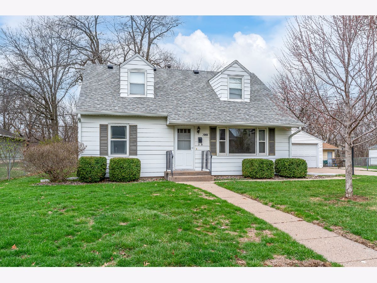 Homes For Sale Eklunds Moline Illinois, 2421 4th Street