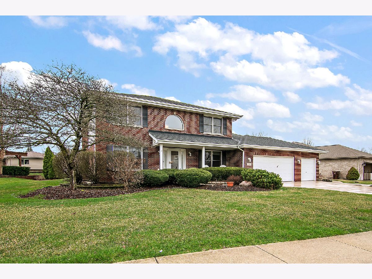 Homes & Townhomes For Sale Bluestone Bay New Lenox Illinois, 2908 Northwind Drive