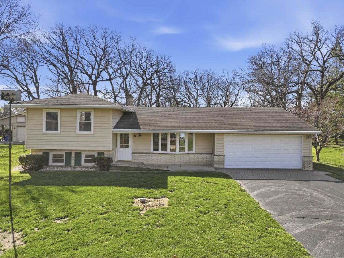  For Sale West Chicago Illinois, 30W445 Arbor Lane