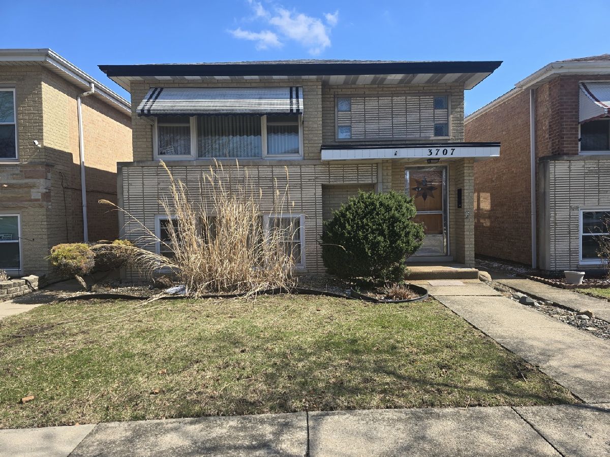  For Rent Berwyn Illinois, 3707 Clarence