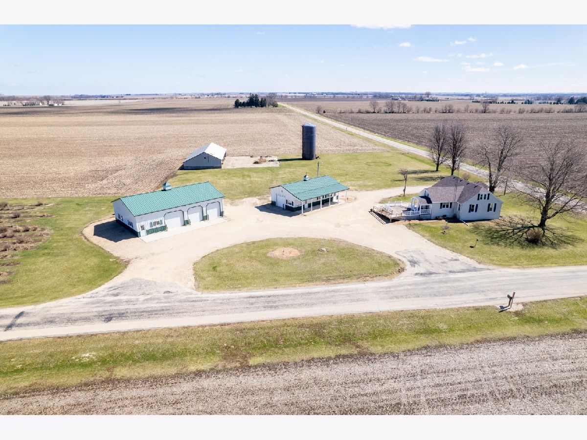  For Sale Rochelle Illinois, 3405 White Rock Road
