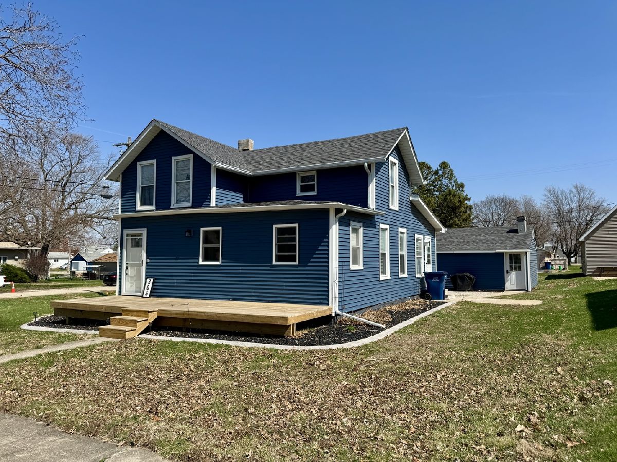  For Sale Sheffield Illinois, 304 Church Street