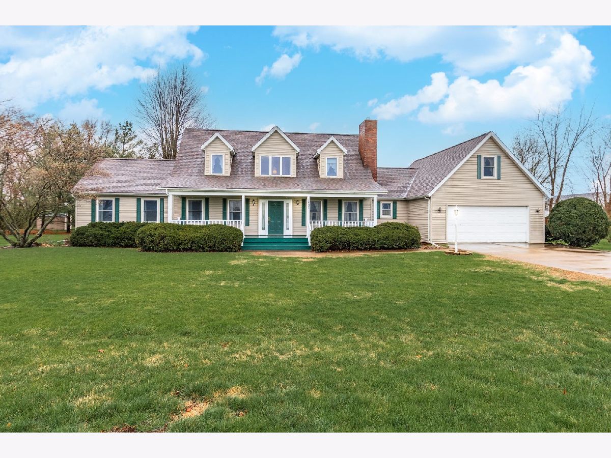  For Sale Pontiac Illinois, 1402 Indiana Avenue