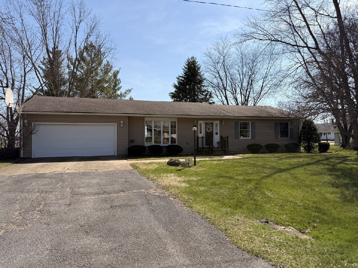 For Sale Mcnabb Illinois, 106 5th Street