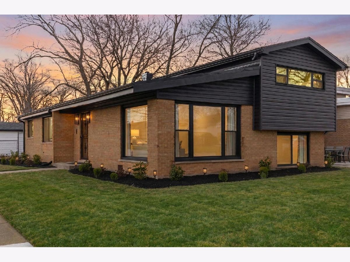  For Sale Dolton Illinois, 15401 Ellis Avenue