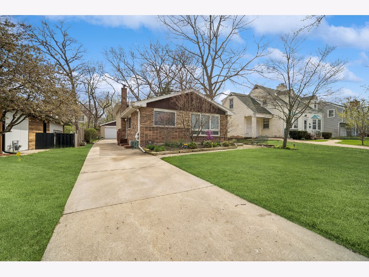  For Sale Glenview Illinois, 621 Echo Lane
