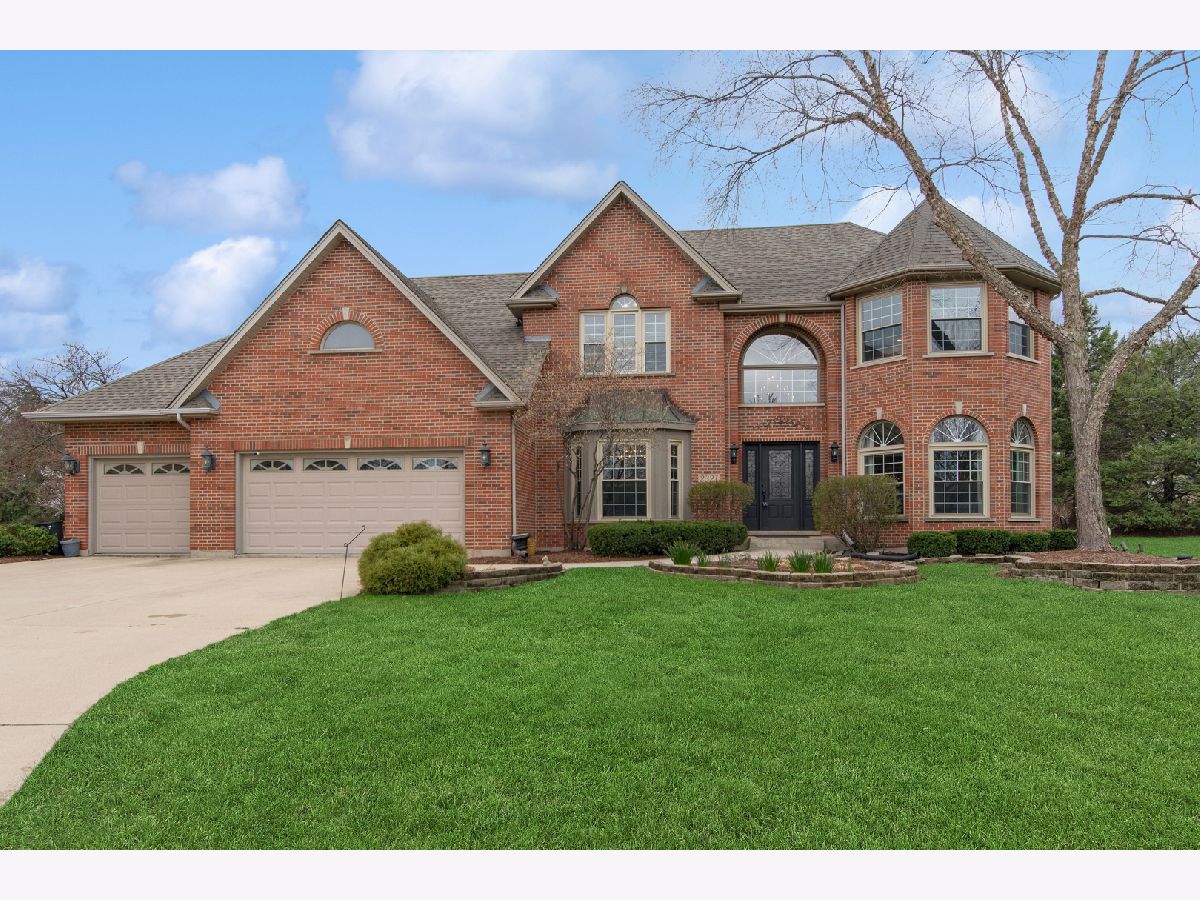 Homes & Townhomes & Condos For Sale Stonebridge Aurora Illinois, 2321 Courtland Court