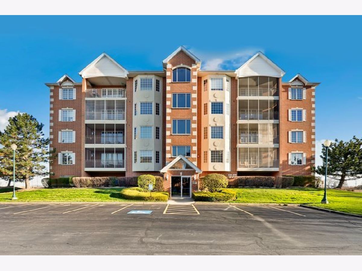  For Sale Tinley Park Illinois, 7904 Trinity Circle