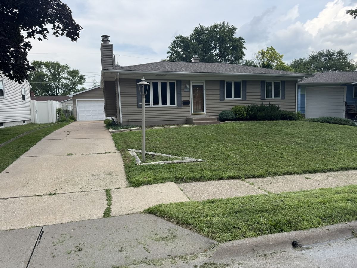  Rented Davenport Iowa, 2710 Grove