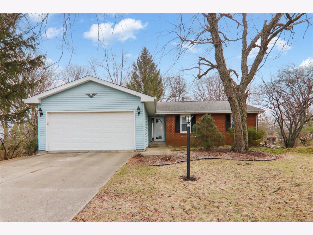  For Sale Towanda Illinois, 803 Towanda Barnes Road