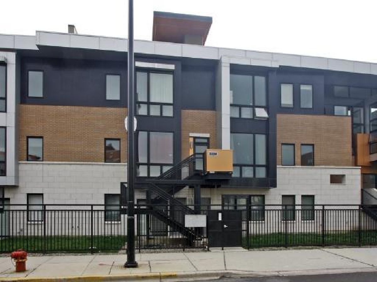  Rented Chicago Illinois, 2224 Madison