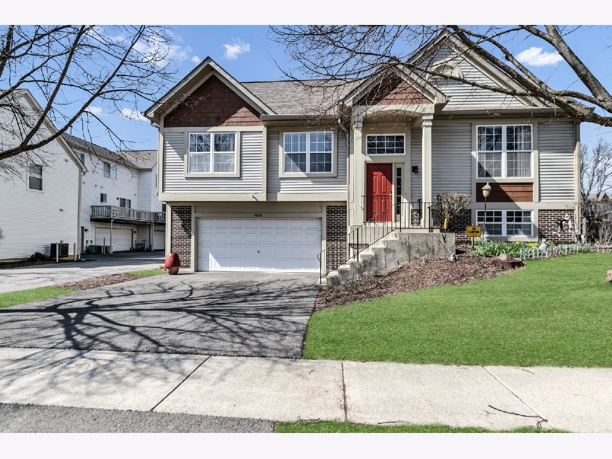 Townhomes For Sale Appletree West Chicago Illinois, 1650 Orchard Court