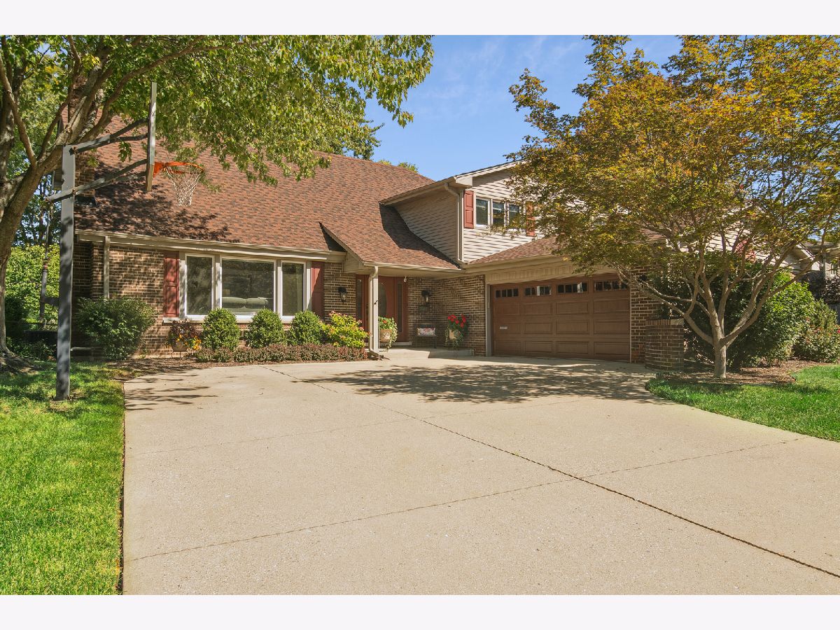 Homes & Condos & Townhomes For Sale Ivy Hill Arlington Heights Illinois, 1102 Waverly Drive