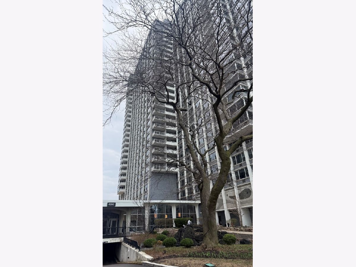 Condominiums Rented Imperial Towers Chicago Illinois, 4250 Marine