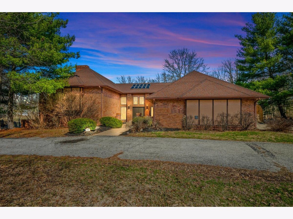  For Sale Springfield Illinois, 2551 Lake Shore Drive