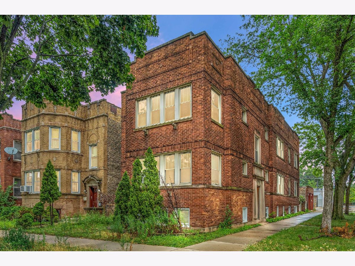  Rented Chicago Illinois, 2424 Hollywood