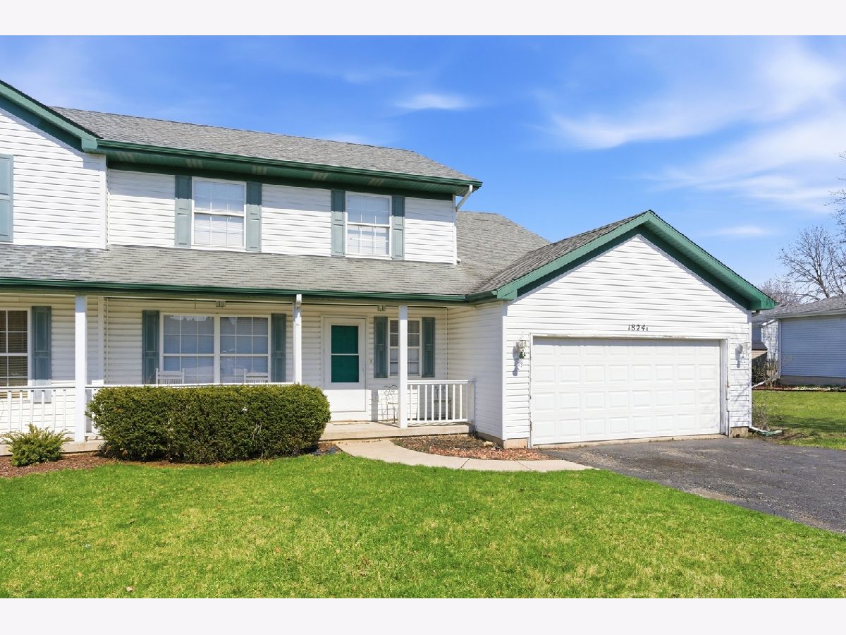  For Rent Yorkville Illinois, 1824 B Country Hills