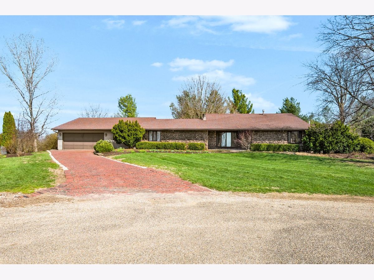 Condos & Townhomes & Homes Sold Whispering Pines Bloomington Illinois, 19042 Whisper