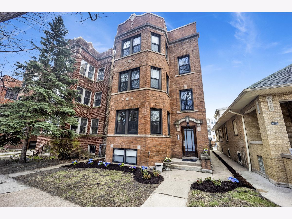 Condos & Townhomes & Homes For Sale Andersonville Chicago Illinois, 1625 Catalpa Avenue