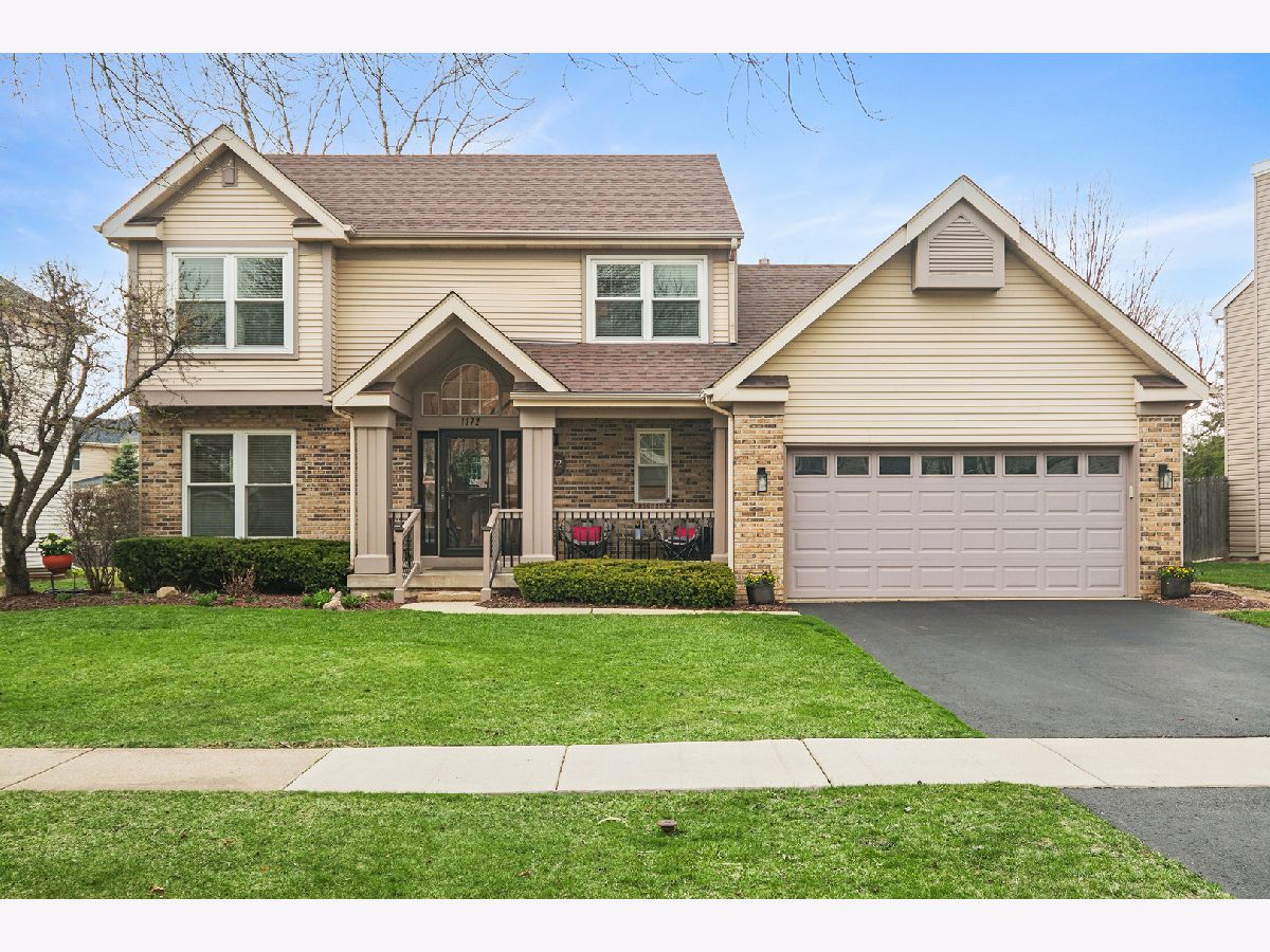 Homes For Sale Hunters Ridge Grayslake Illinois, 1172 Hummingbird Lane