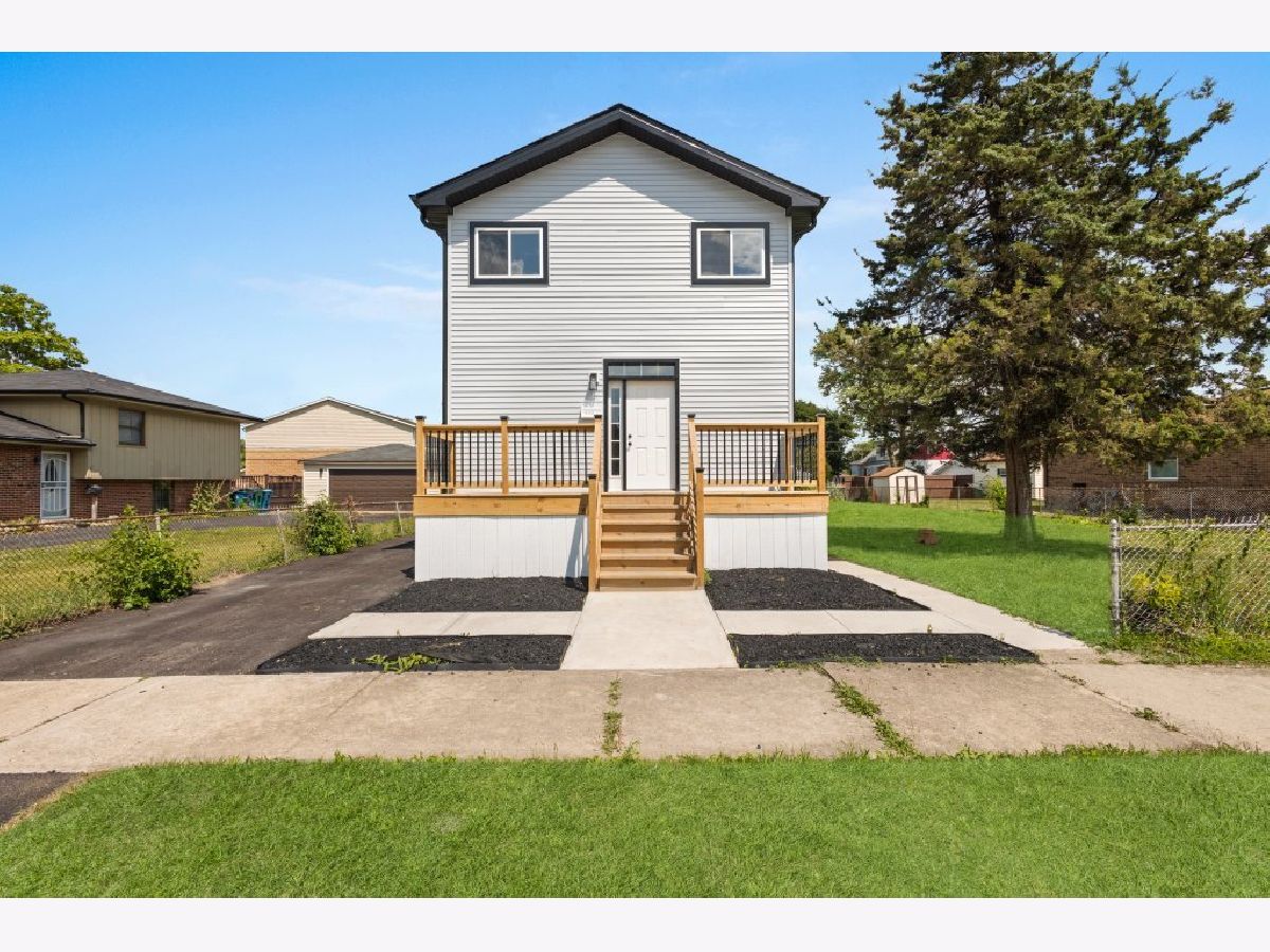  For Sale Phoenix Illinois, 15355 7th Avenue