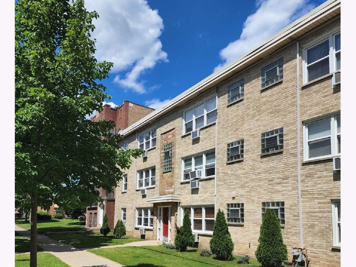  For Rent Skokie Illinois, 8847 La Crosse