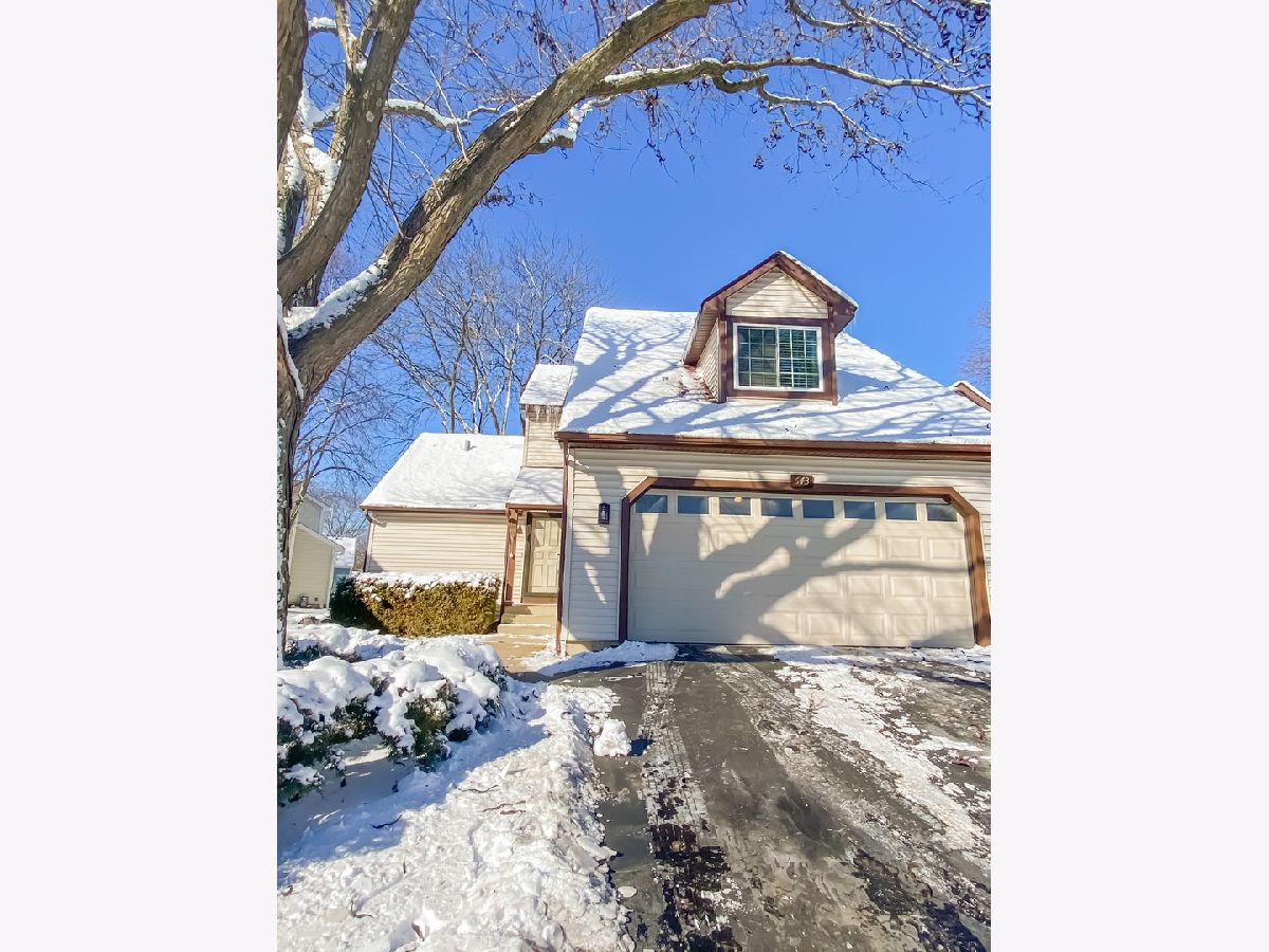 Townhomes & Condos & Homes For Rent Heather Ridge Gurnee Illinois, 643 Wilbur