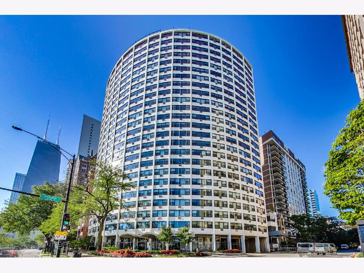  For Sale Chicago Illinois, 1150 Lake Shore Drive
