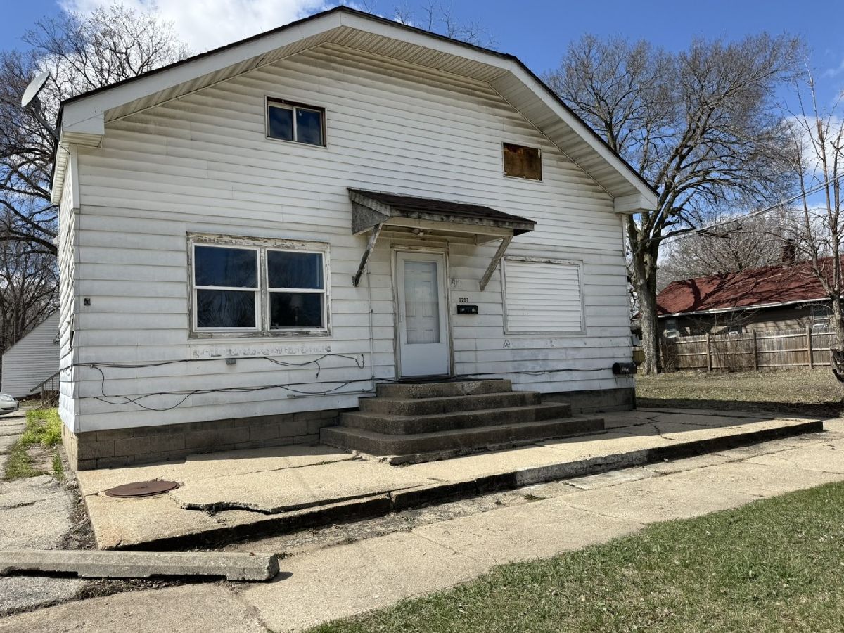  Sold Rockford Illinois, 3207 Kishwaukee