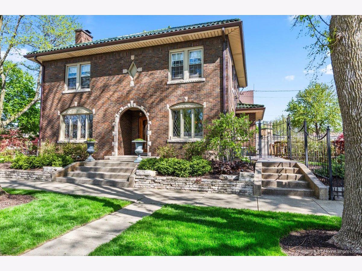 For Sale Chicago Illinois, 9955 Hamilton Avenue