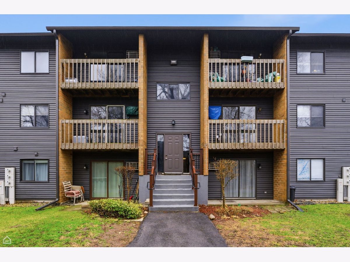  For Rent Crystal Lake Illinois, 627 Virginia