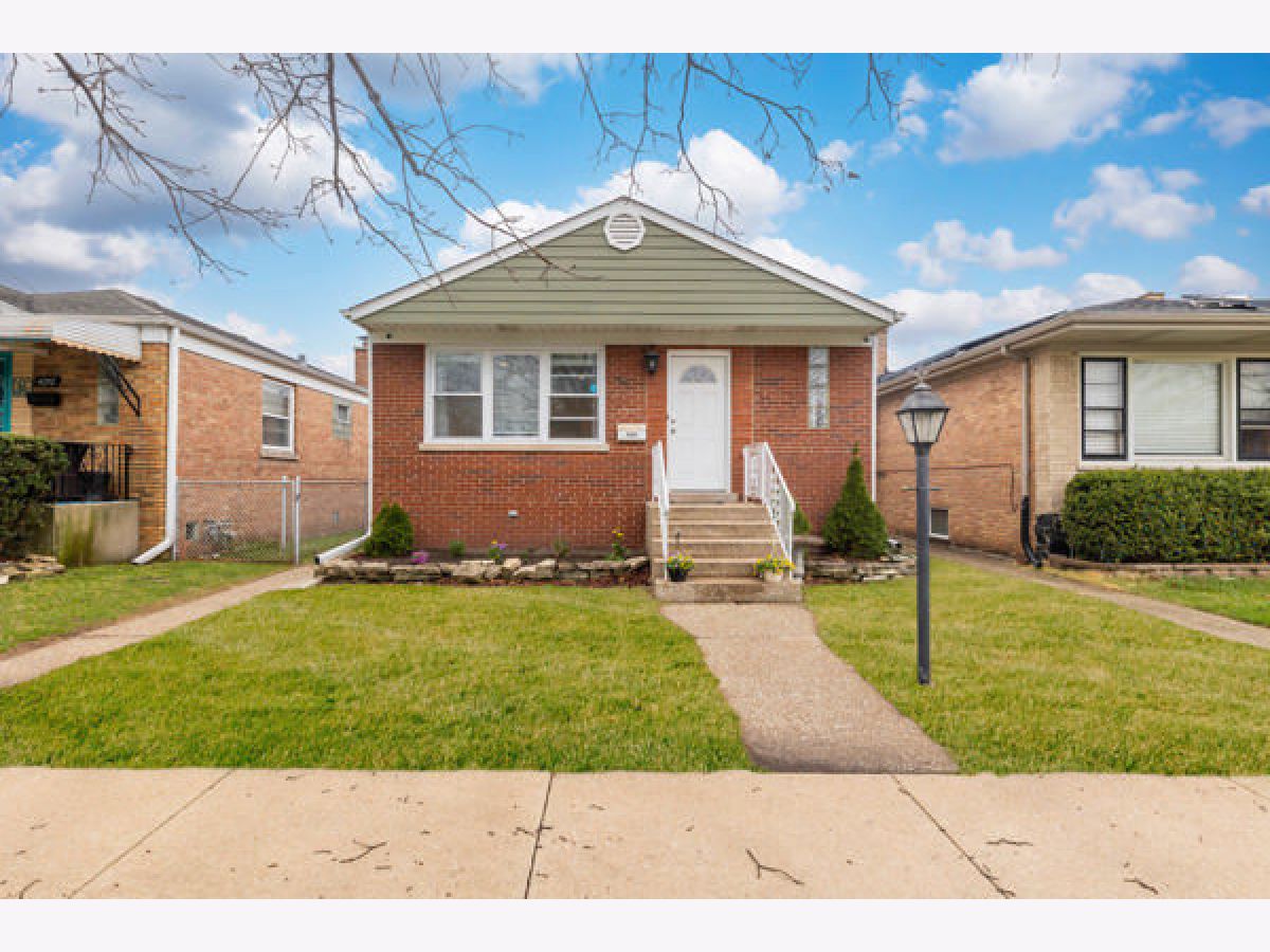  For Sale Stickney Illinois, 4228 Maple Avenue