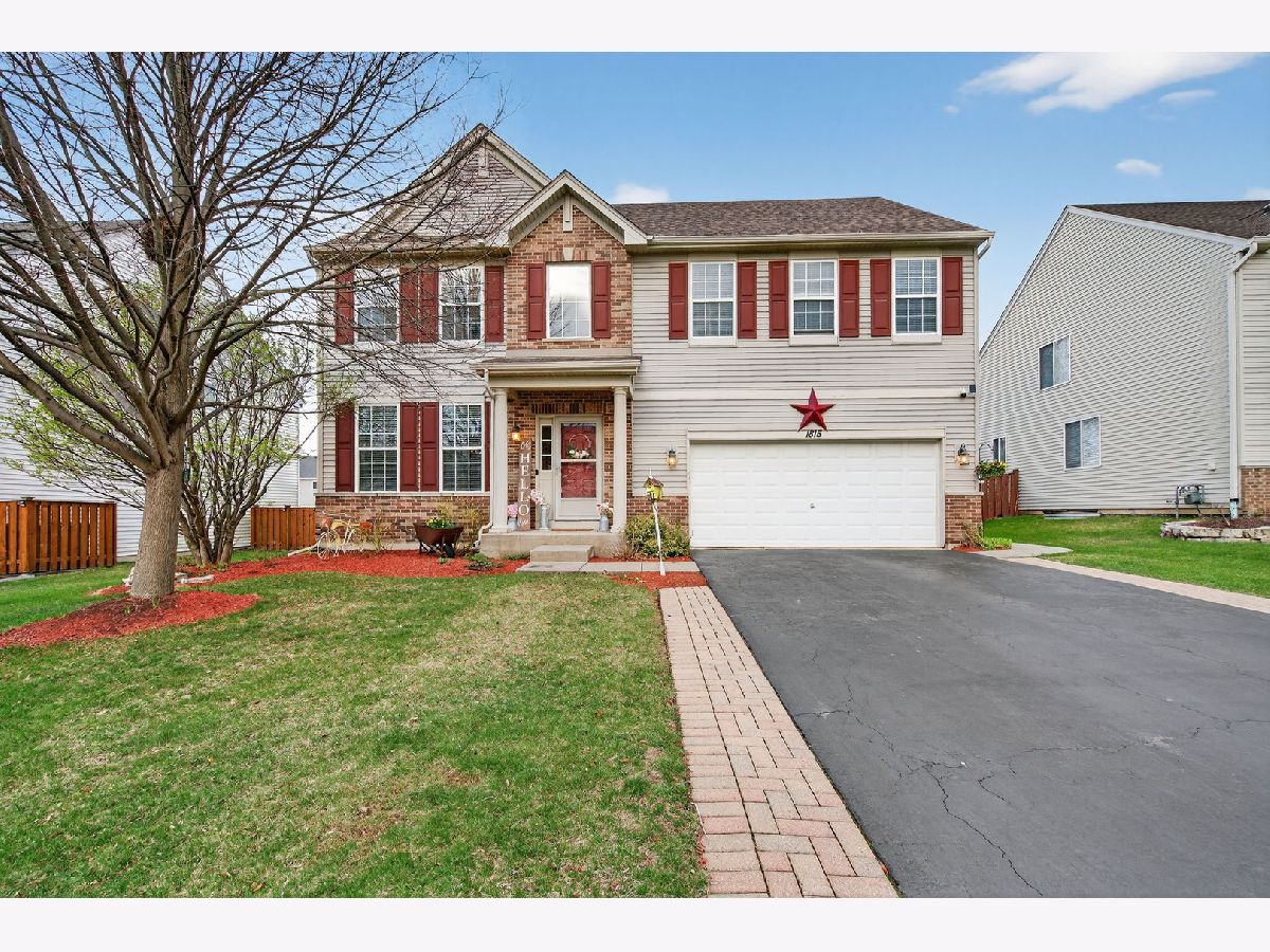 Homes & Townhomes & Condos For Sale Greywall Club Joliet Illinois, 1815 Wild Rose Trail