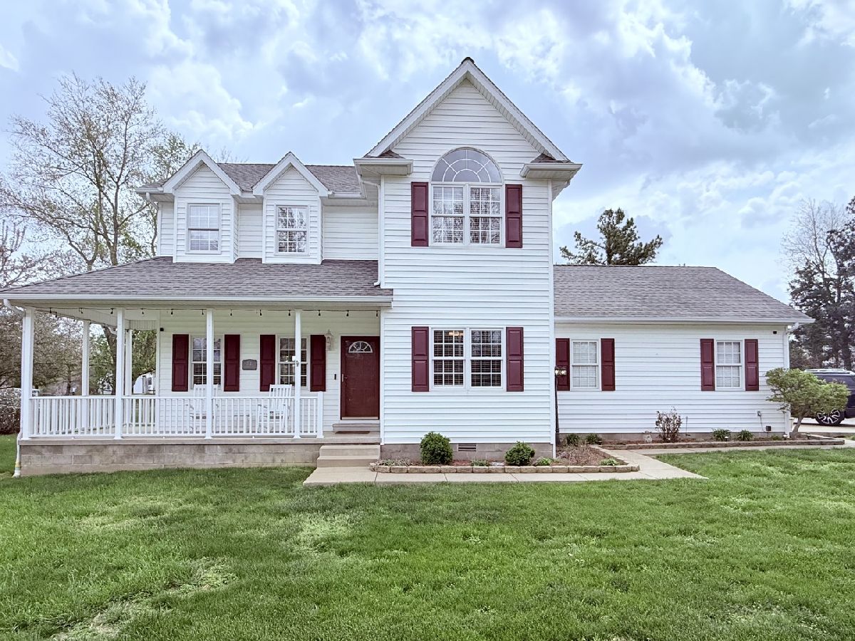  For Sale Harrisburg Illinois, 312 Cherokee Drive