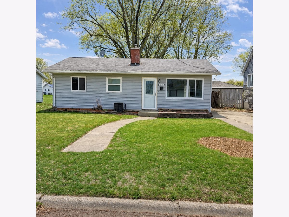  For Sale Sterling Illinois, 1813 18th Avenue